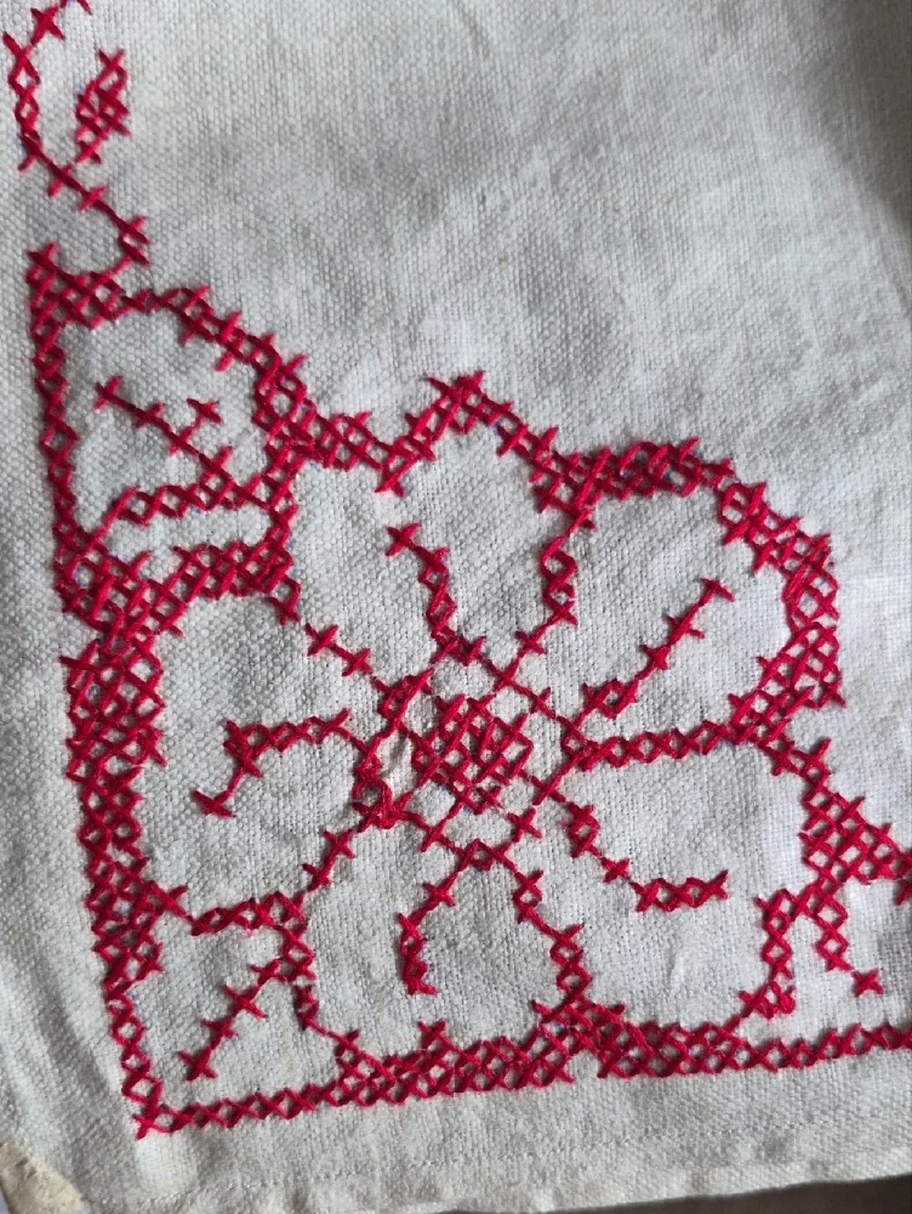 Vintage White Linen Tablecloth with Red Floral Embroidery 12 Matching Napkins